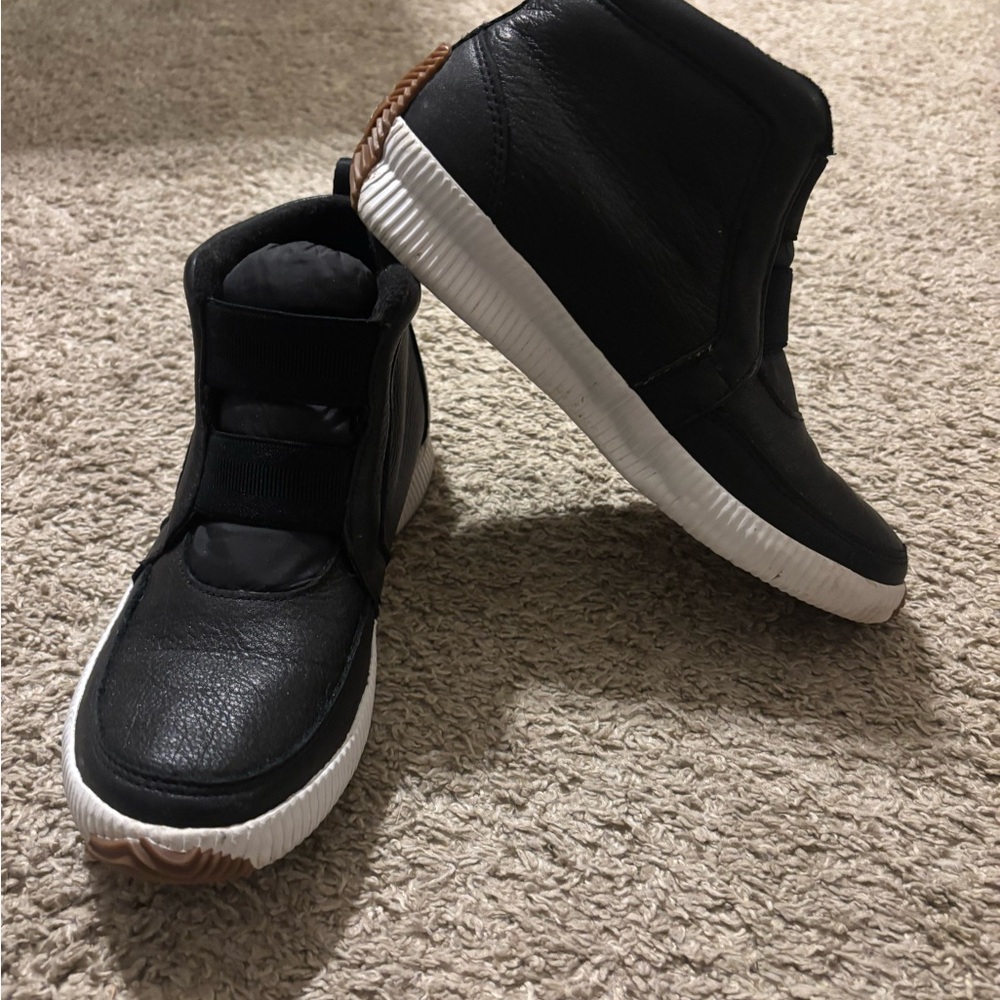 Sorel Waterproof Boots - Picture 3 of 4